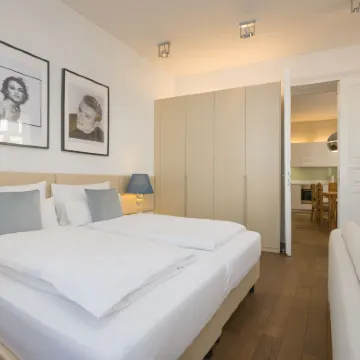 Rafael Kaiser Premium Apartments - Contactless 24h Check-IN Hotels near 18. Währing