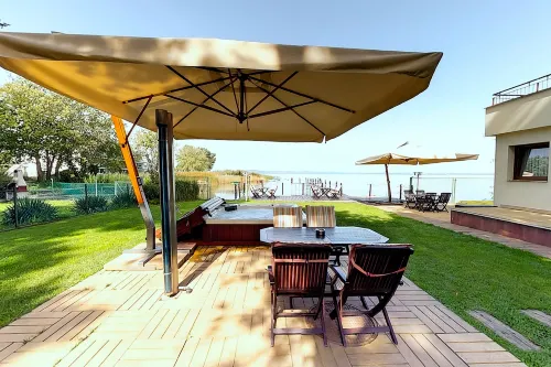 Royal Mediterran Hotel di Balatonkenese