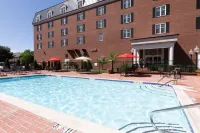 DoubleTree Suites by Hilton Lexington - Pools