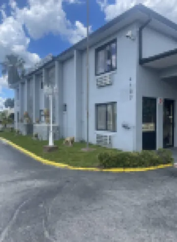 アンバサダー イン