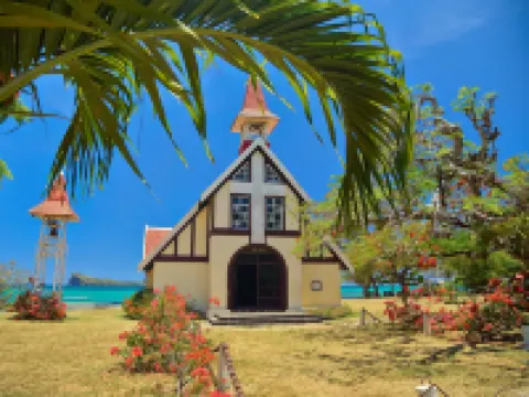 Cape Point Seafront Suites & Penthouse by Lov Hotels near Gabriel Island,Flat Island&Gunner's Quoin