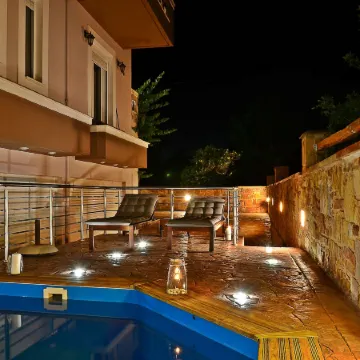 Mastiha Villas in Town