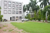 Hotel Nand Residency Hotels in Monhaw