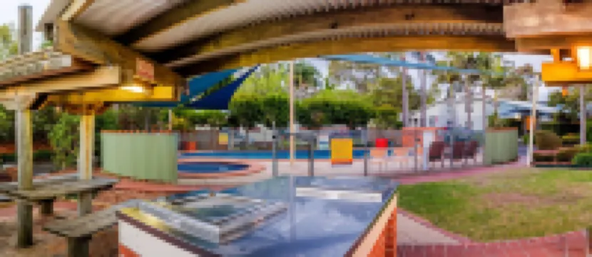 悉尼希爾斯因吉內雅假日公寓式酒店