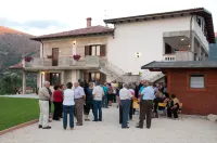 Il Poggio Dei Pettirossi Отели в г. Сканно