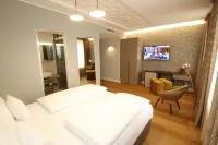 Amelie No 1 Hotel & Appartements Hotels in Kandel