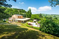 La Valle Dei Caprioli Village Bungalow Park Hotel a Verucchio