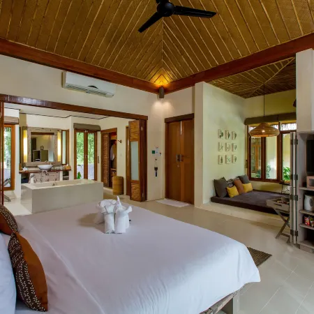 Bangsak Village - Adults Only Отели рядом с достопримечательностью «Коралловый мыс»