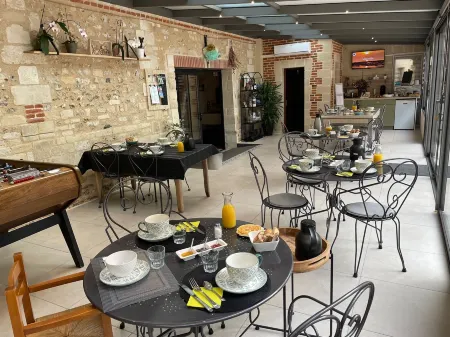 Le prieuré des Fontaines Отели в г. Сент-Оппортюн-ла-Мар