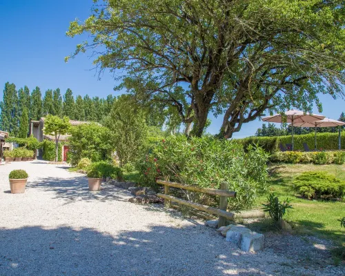 Mas Julien Hotels in Orange