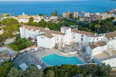 Grand Hotel Villa Politi