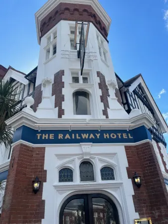 The Railway Hotel Worthing Отели рядом с достопримечательностью «High Salvington Windmill»