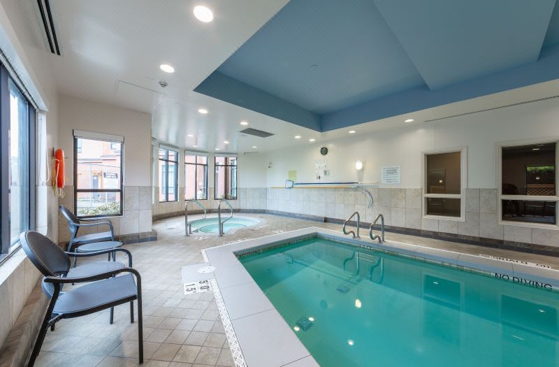 Holiday Inn Express & Suites Riverport Richmond by IHG photo 3