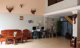 Lucky 2 Guesthouse