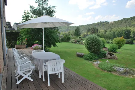 B&B le Clos du Lac Отели в г. Вервье