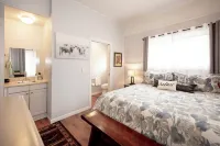 Aloha Junction Bed and Breakfast -Minutes Away from Hawaii Volcanoes National Park