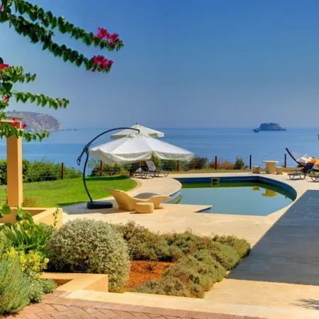 Monambeles Villas