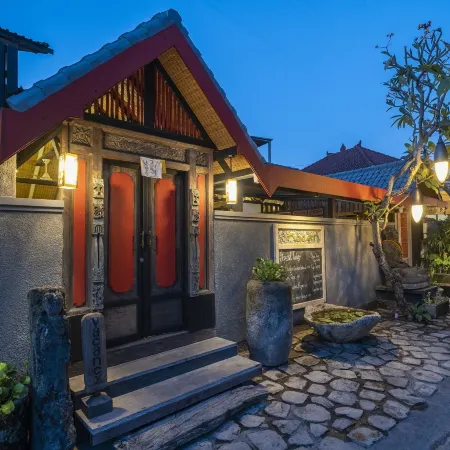Amed Lodge by Sudamala Resorts Отели рядом с достопримечательностью «Пляж Амед»