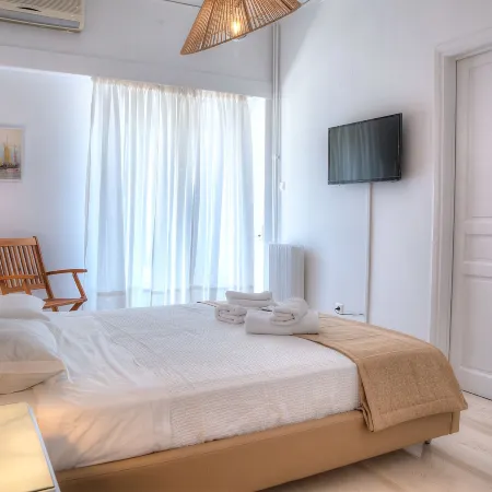 L' Apartment Blanc Dans le Centre de Glyfada
