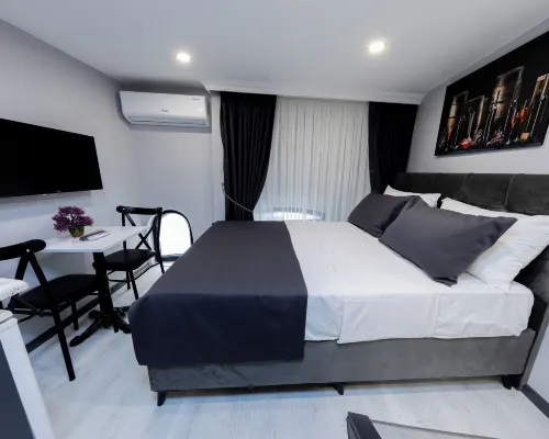 AYA LANGA HOTEL 예니카피 페리 주변 호텔