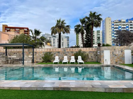 Villa in Roquetas with Garden and Private Pool