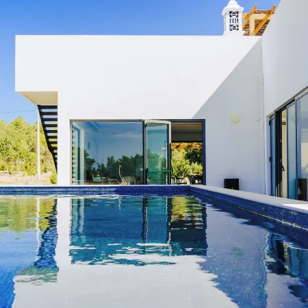 Mercedes Country House