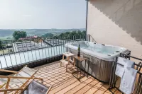 Stock & Stein Lodges