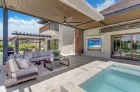 Luxury Cap Cana Villa with 3 Bedrooms, Plunge Pool, Maid, and Golf Course Access - Biệt thự
