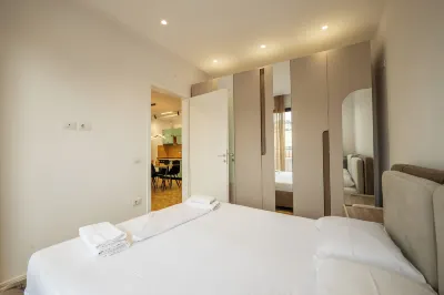 Tirent Apartment-Modern Bedrooms Stay Near Liqeni I Thatë فنادق في 