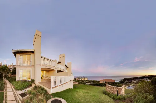 Pinnacle Point Beach and Golf Resort Hotels in Dana Bay