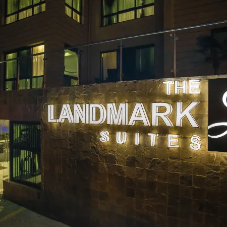 The Landmark Suites Westlands, Nairobi- Next to Westgate Mall Отели рядом с достопримечательностью «Торговый центр The Sarit Centre»