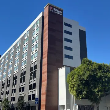 Hilton Garden Inn LAX Los Angeles Airport Отели рядом с достопримечательностью «Район аэропорта Лос-Анджелеса»