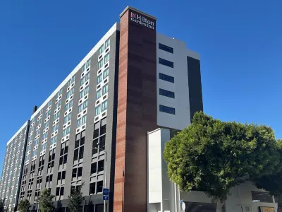 Hilton Garden Inn LAX Los Angeles Airport Hotel a 