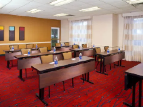 Sonesta ES Suites Birmingham Homewood Hotels in Homewood