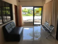 Guest Hotel Hotels in Pili