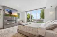 Sunset Heights Hotels in 