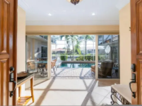 Hibiscus Waterfront Heated Pool-Dock-Bikes-Kayaks Hotels in Punta Gorda