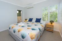 Yarrimbah Holiday Retreat Hotels near Peppermint Grove Beach Lookout