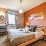 Rustic Family Holiday Home for up to 8 People Located in the Green of the Countryside Hotels in Veurne