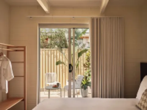 The Isla & Casita Hotels in Batehaven