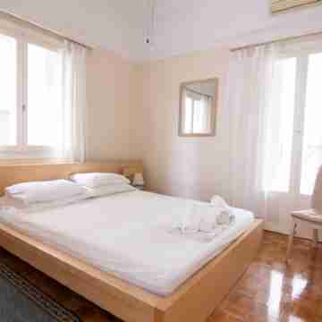 Cozy Apartment Next to Alimos Beach Rooms