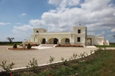 Agri Hotel Conte Salentino فنادق في 