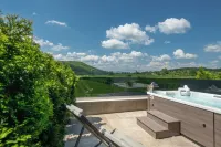 Resort Stribor, Gorski kotar - bar