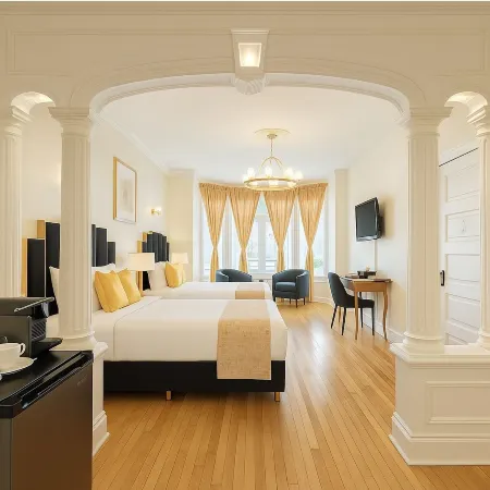 Hotel Charles-Alexandre Отели рядом с достопримечательностью «Rue Sainte-Anne»