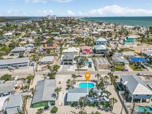 171/181 Washington ~ Dune Our Thing! Fabulous Pool Home! 8 Bedroom Home by RedAwning