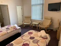 Austins Guest House Hotels in Riverside