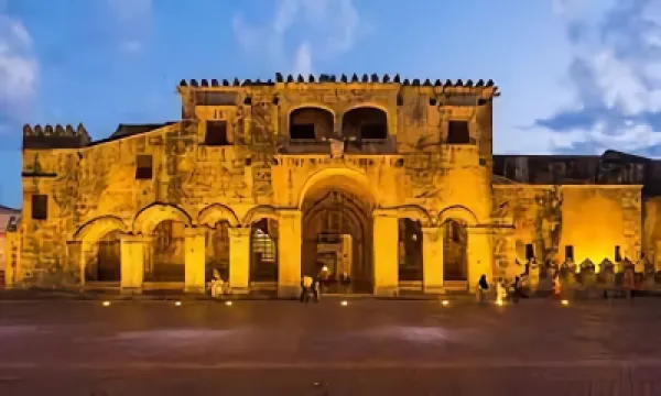 Hotel Colonial Blanco Hotels in 