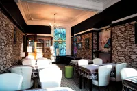 Athol House Hotels in 