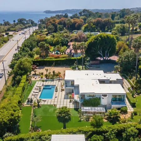 Casa Maria by Oraklus