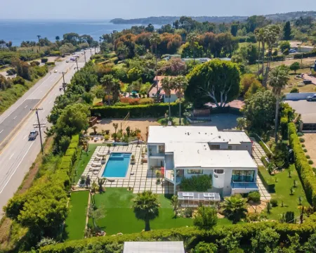 Casa Maria by Oraklus Hotels in Malibu